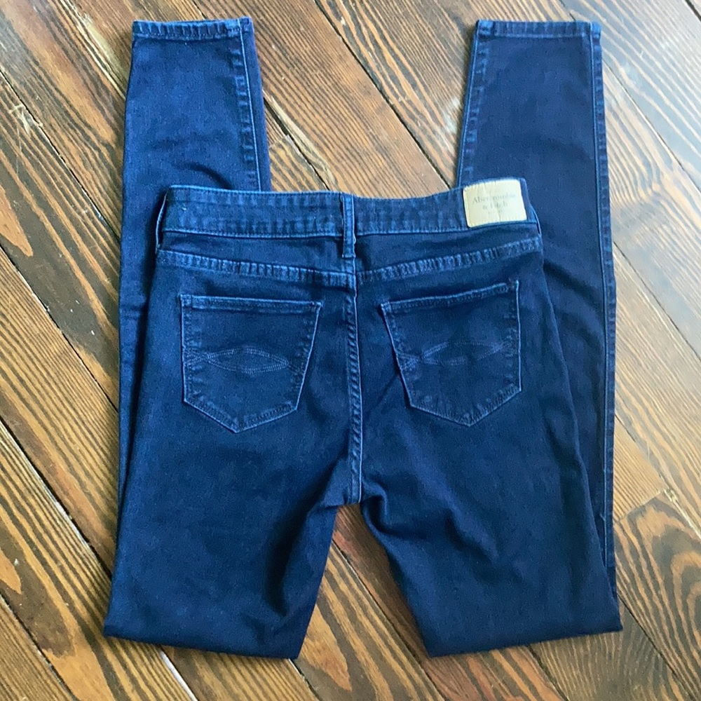 Abercrombie & Fitch Dark Wash Jegging Jean sz 4 L